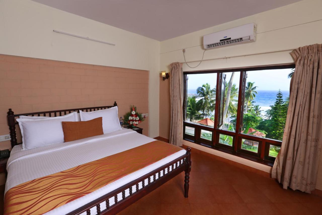 เทอร์เทิล ออน เดอะ บีช-แอนเน็กซ์ Hotel โกวาลัม ภายนอก รูปภาพ