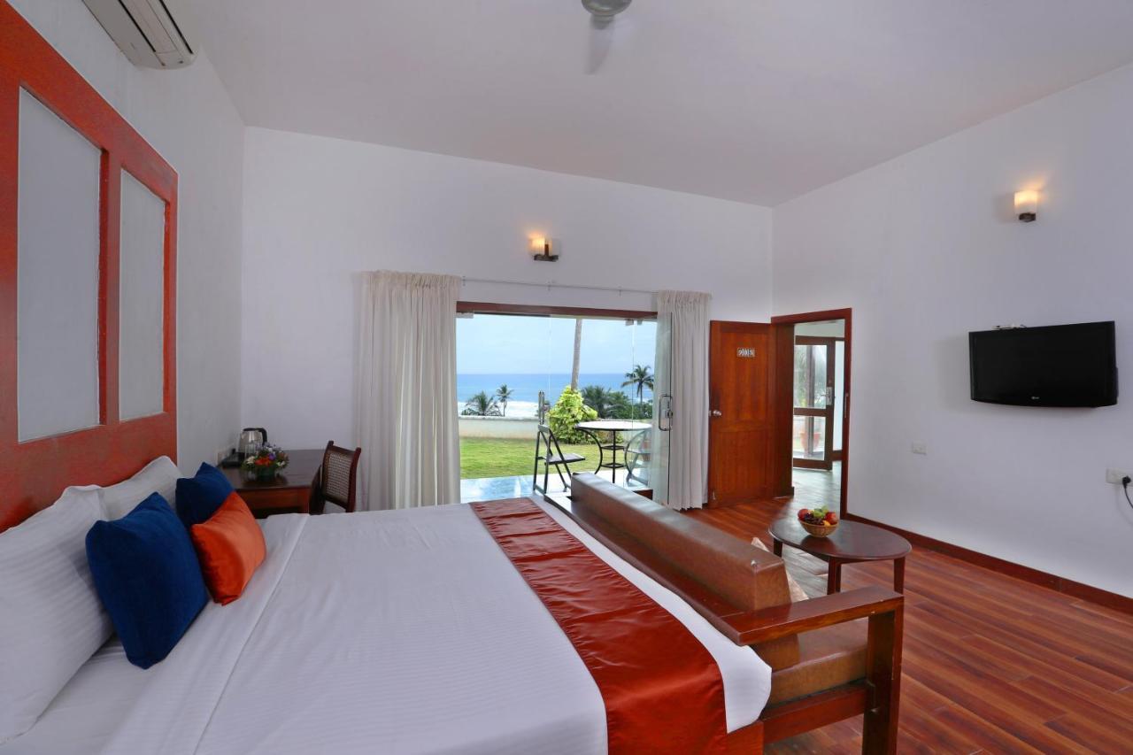 เทอร์เทิล ออน เดอะ บีช-แอนเน็กซ์ Hotel โกวาลัม ภายนอก รูปภาพ