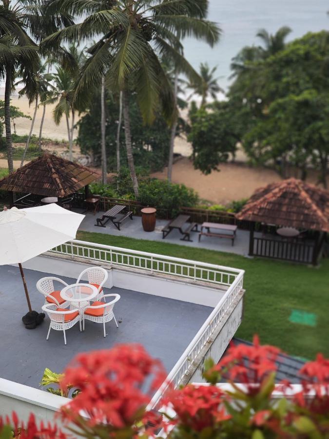 เทอร์เทิล ออน เดอะ บีช-แอนเน็กซ์ Hotel โกวาลัม ภายนอก รูปภาพ