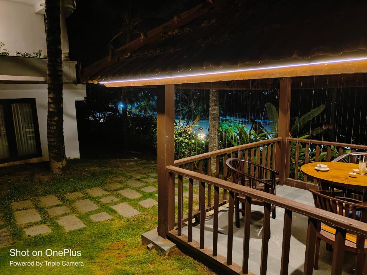 เทอร์เทิล ออน เดอะ บีช-แอนเน็กซ์ Hotel โกวาลัม ภายนอก รูปภาพ